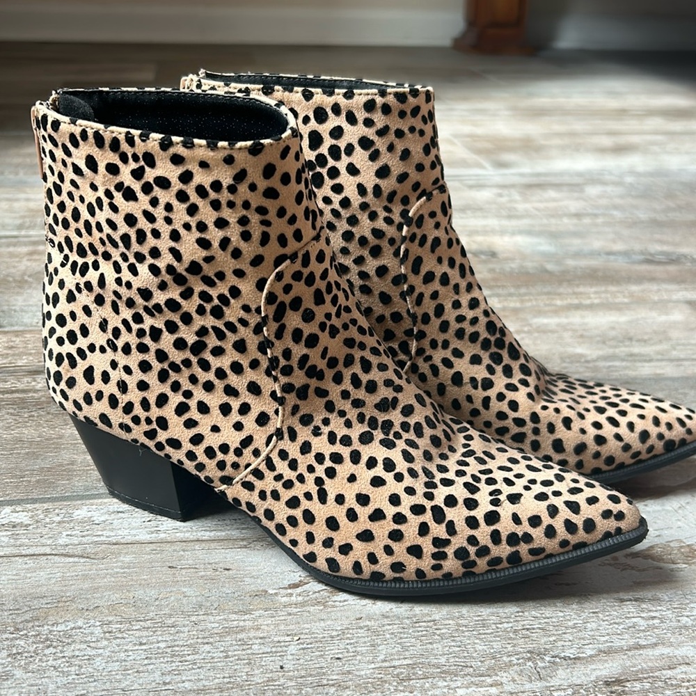 NWOT animal print ankle boots
